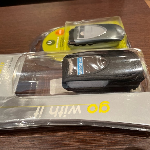 Motorola V60 and V60i phone cases. - Picture 2 of 2